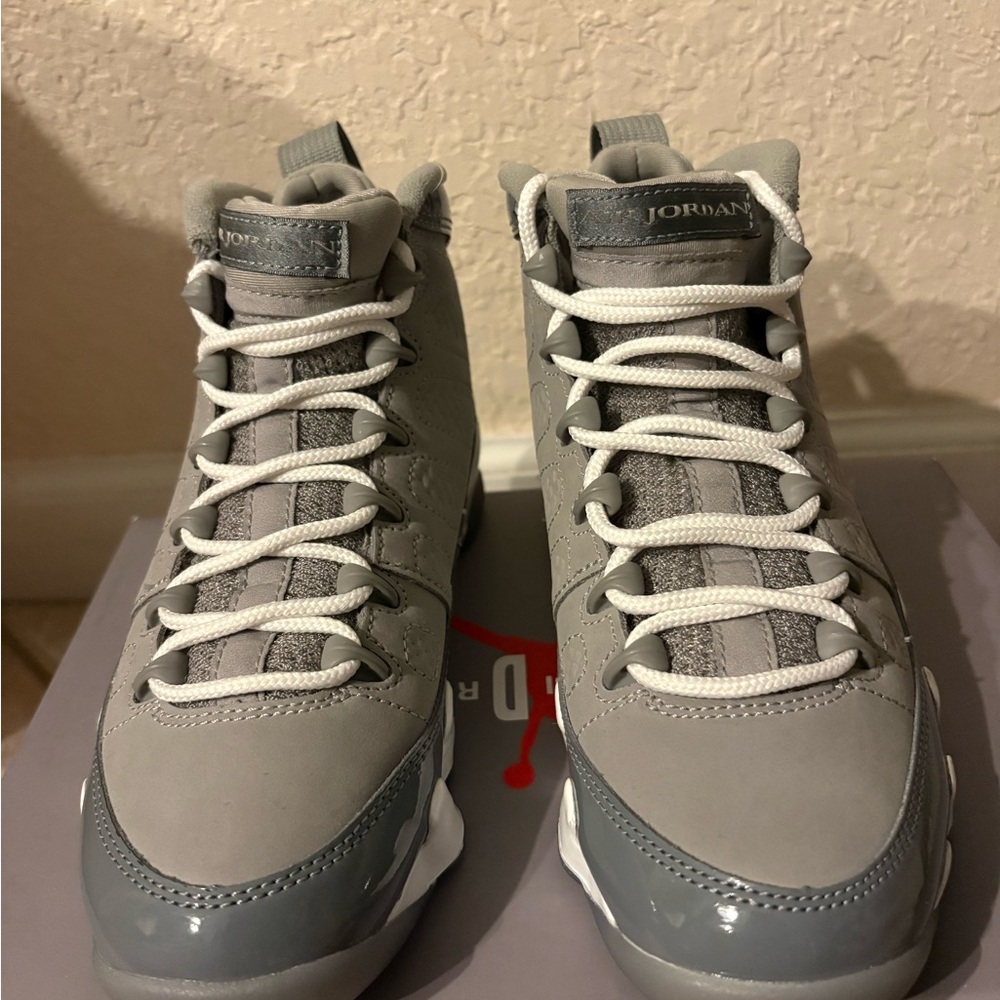 Jordan 9 Cool Grey ‼️STEAL ‼️Size 3.5 GS